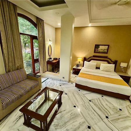 Hotel Florence Inn, Karol Bagh, New Delhi, 2 Min From Metro المظهر الخارجي الصورة