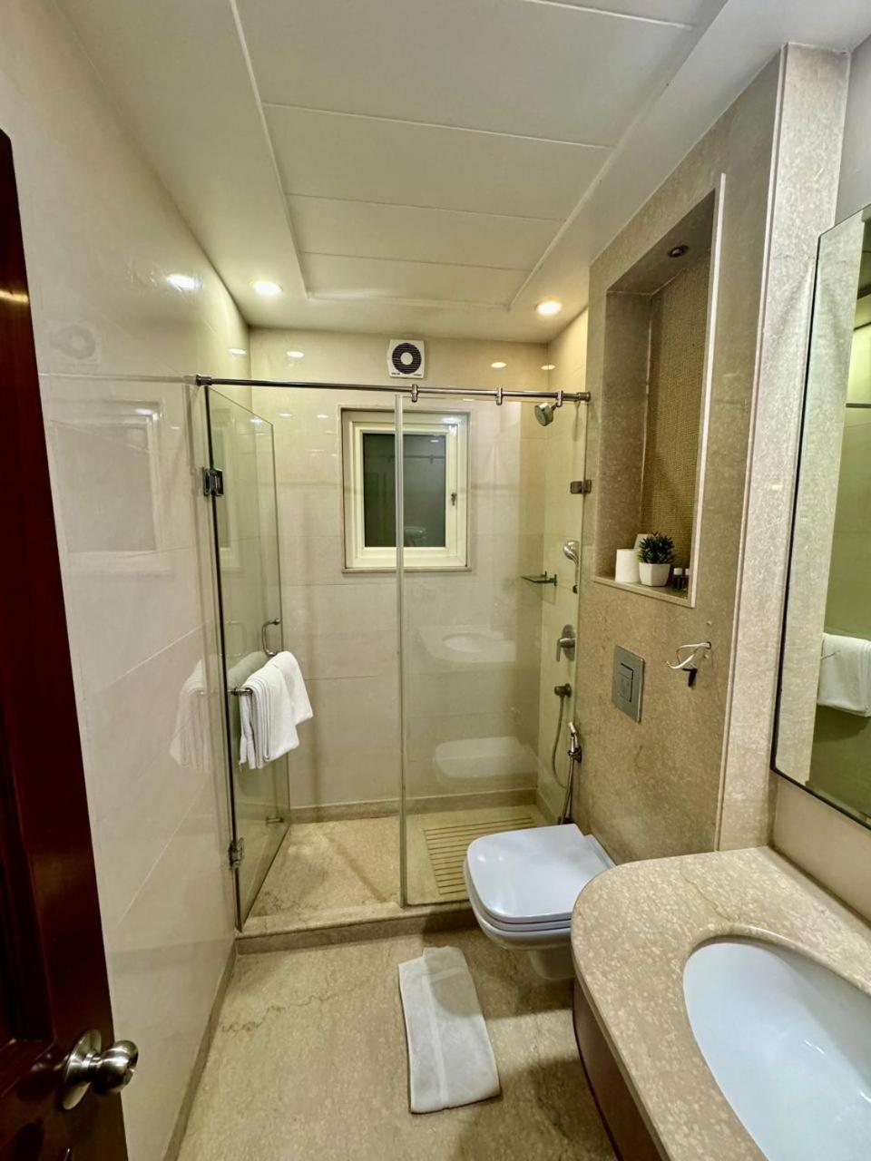 Hotel Florence Inn, Karol Bagh, New Delhi, 2 Min From Metro المظهر الخارجي الصورة