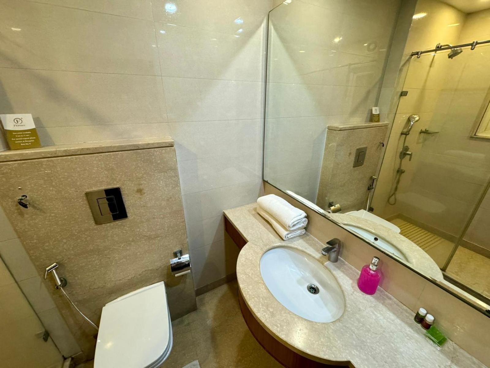 Hotel Florence Inn, Karol Bagh, New Delhi, 2 Min From Metro المظهر الخارجي الصورة