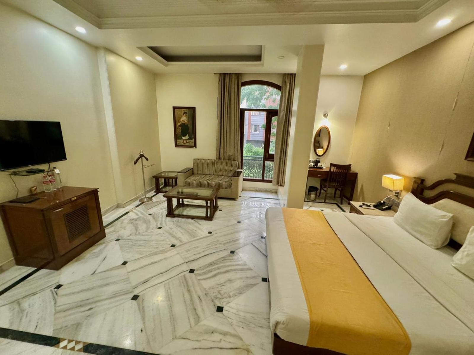 Hotel Florence Inn, Karol Bagh, New Delhi, 2 Min From Metro المظهر الخارجي الصورة