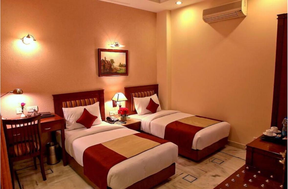 Hotel Florence Inn, Karol Bagh, New Delhi, 2 Min From Metro المظهر الخارجي الصورة