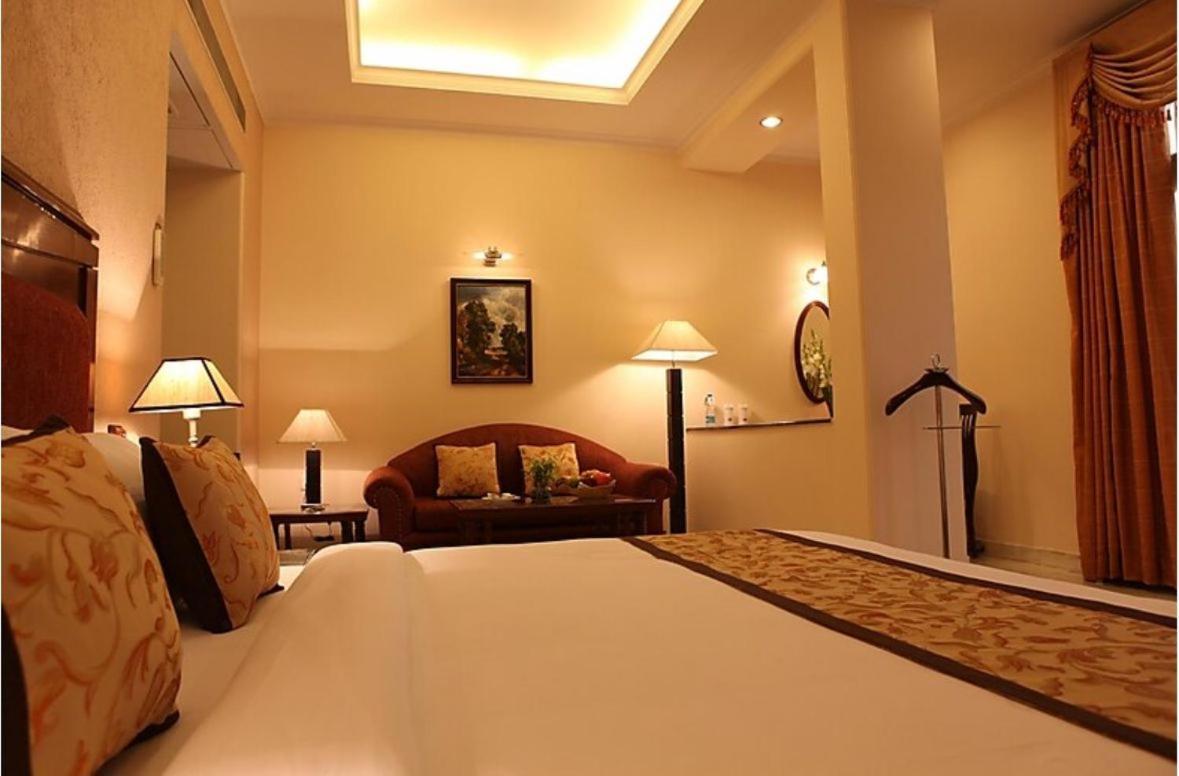 Hotel Florence Inn, Karol Bagh, New Delhi, 2 Min From Metro المظهر الخارجي الصورة