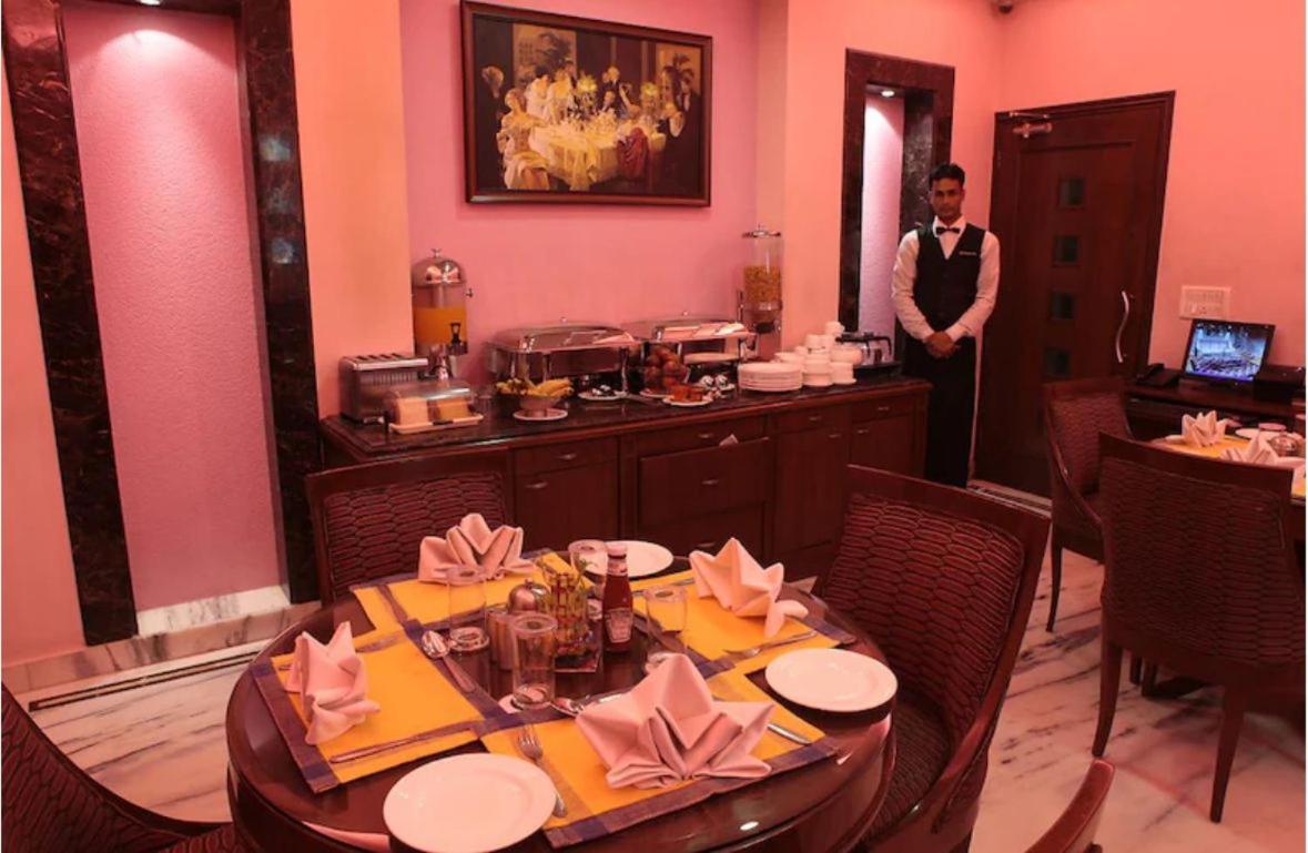 Hotel Florence Inn, Karol Bagh, New Delhi, 2 Min From Metro المظهر الخارجي الصورة